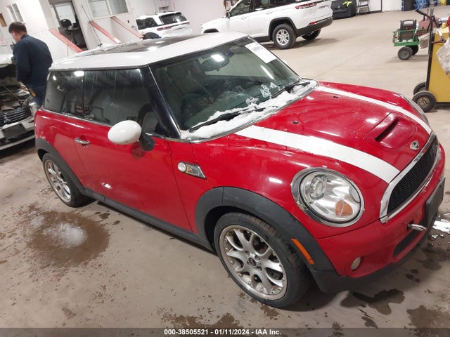 2007 MINI COOPER S WMWMF73597TL83989 Photo 0