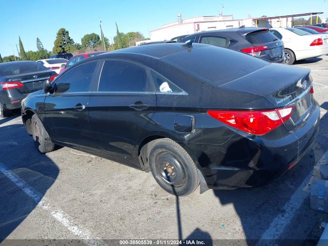 2013 HYUNDAI SONATA GLS VIN: 5NPEB4AC4DH504124