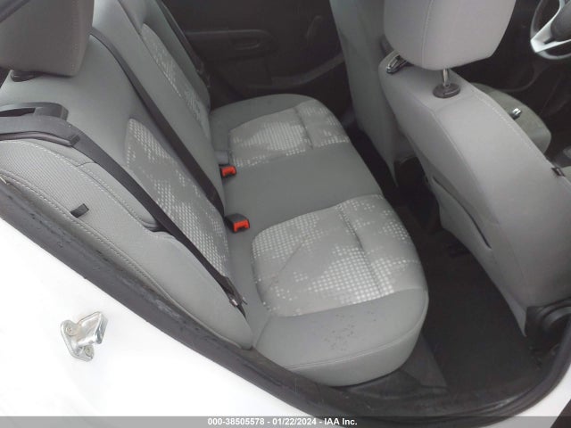 Chevrolet Sonic Ls Auto 2018 1G1JB5SH0J4137389 Image 8