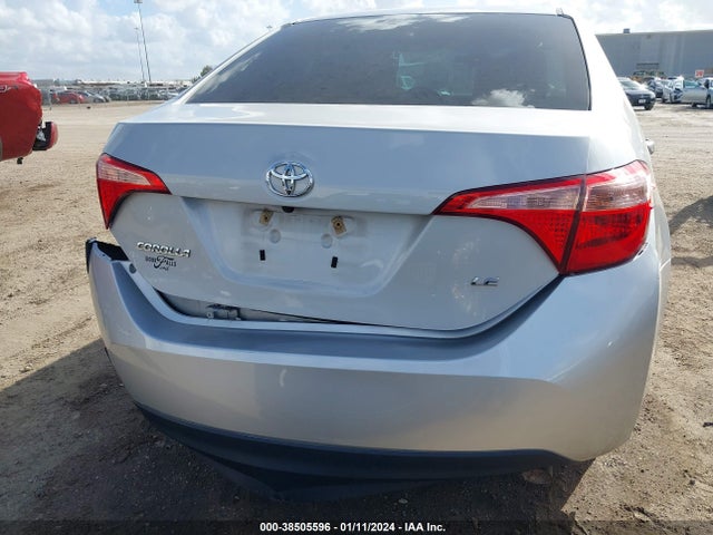 Toyota COROLLA LE 2018 2T1BURHE7JC110584 Image 17