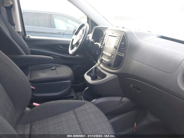 2016 MERCEDES-BENZ METRIS VIN: WD3PG2EA2G3084509