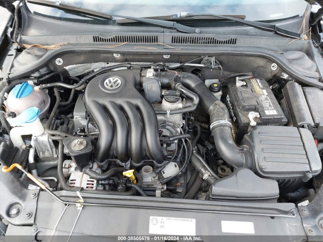 3VW1K7AJ8EM321381 Volkswagen Jetta 2.0l S