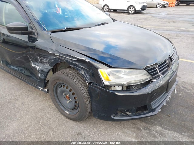 3VW1K7AJ8EM321381 Volkswagen Jetta 2.0l S