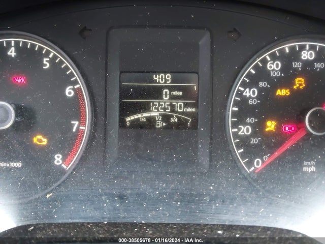 3VW1K7AJ8EM321381 Volkswagen Jetta 2.0l S