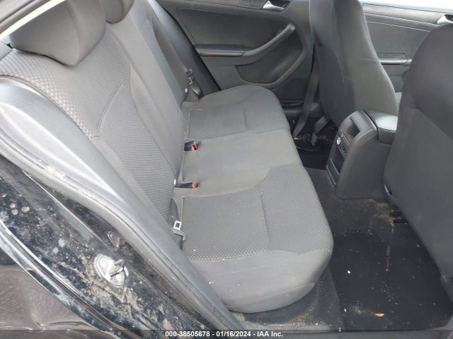 3VW1K7AJ8EM321381 Volkswagen Jetta 2.0l S