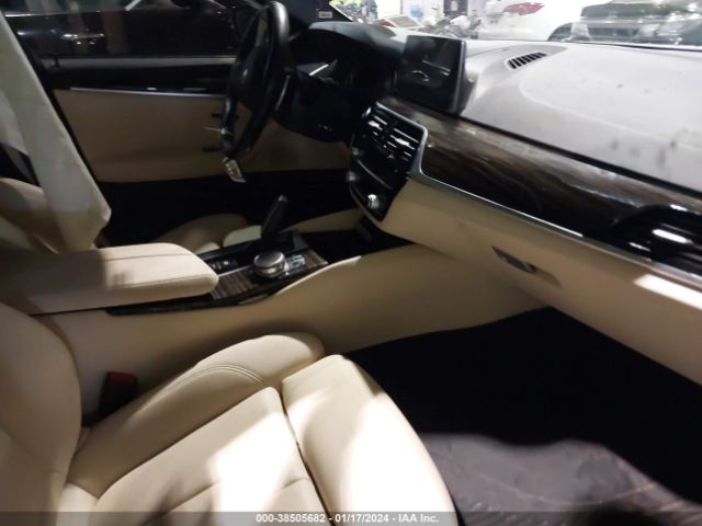 WBAJA7C57KWW21234 BMW 530i Xdrive