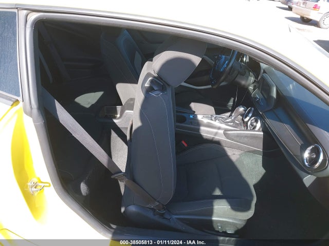Chevrolet Camaro 1lt 2018 1G1FB1RXXJ0173965 Image 8