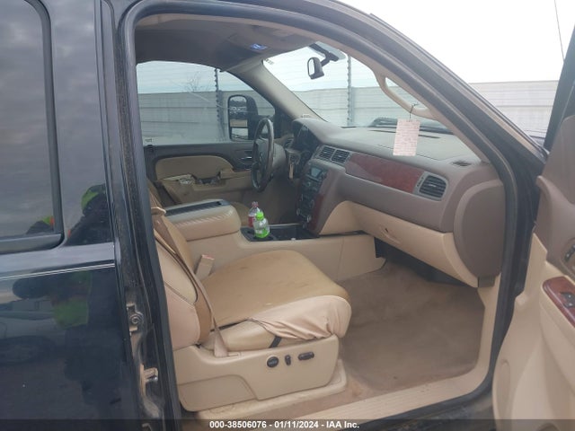 2011 CHEVROLET SILVERADO 2500HD LTZ VIN: 1GC1KYE82BF111158