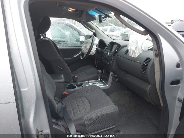 2011 NISSAN PATHFINDER SV VIN: 5N1AR1NB6BC635523