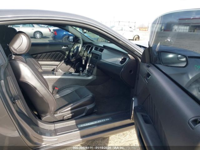 1ZVBP8AM7E5253568 Ford Mustang V6 Premium