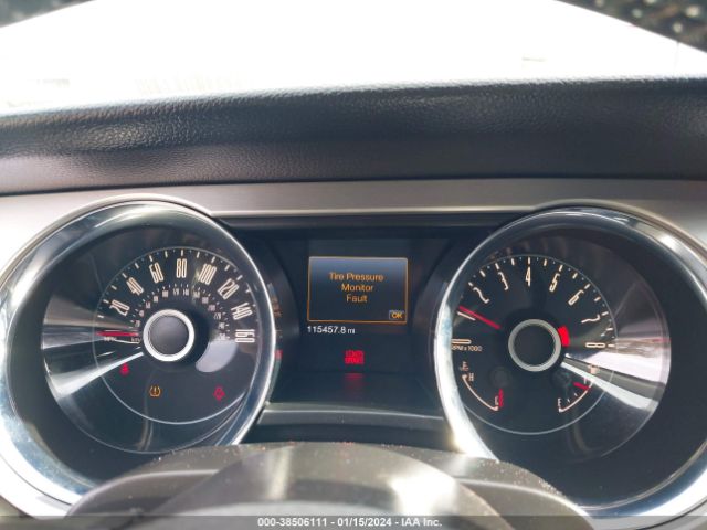 1ZVBP8AM7E5253568 Ford Mustang V6 Premium