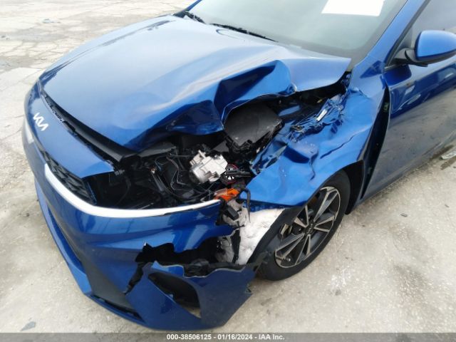 3KPF24AD5NE493704 KIA Forte Lxs