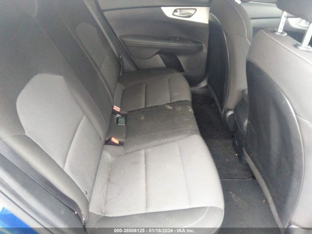 3KPF24AD5NE493704 KIA Forte Lxs