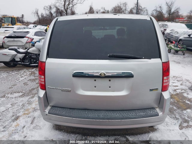 2008 CHRYSLER TOWN & COUNTRY LX VIN: 2A8HR44H58R675031