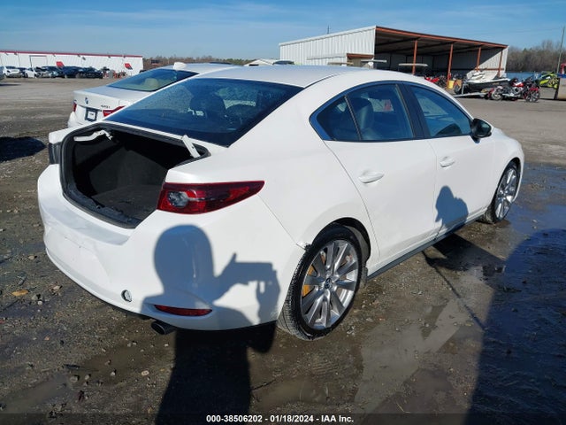 JM1BPABL0M1331047 Mazda Mazda3 Select