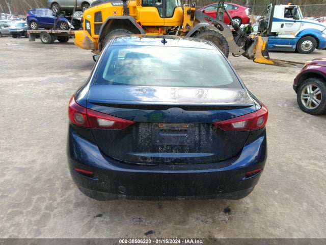 Mazda Mazda3 Touring 2018 3MZBN1V38JM213826 Image 16
