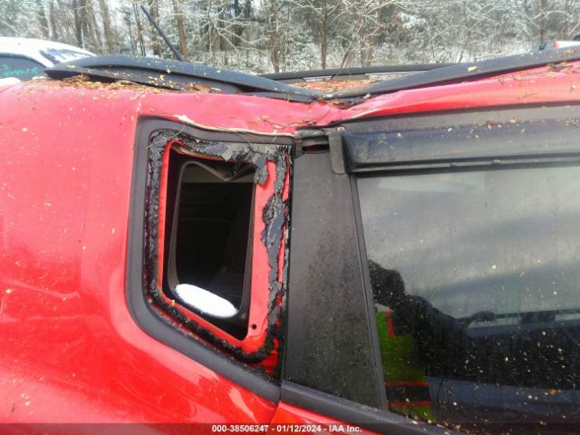 ZACCJBBT2FPB30734 Jeep Renegade Latitude