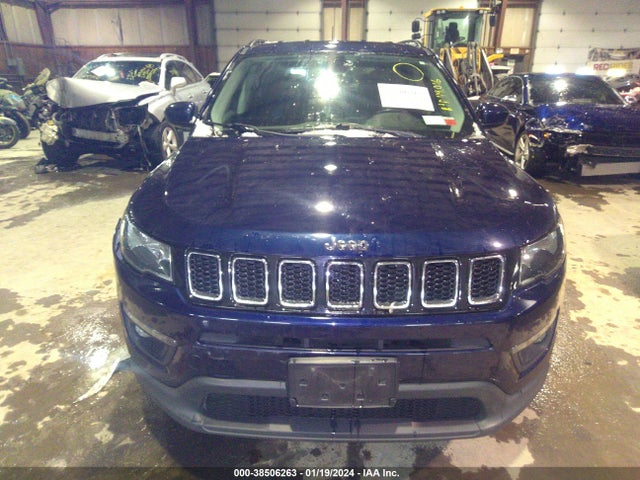 Jeep Compass Latitude 4x4 2018 3C4NJDBB9JT179460 Image 12