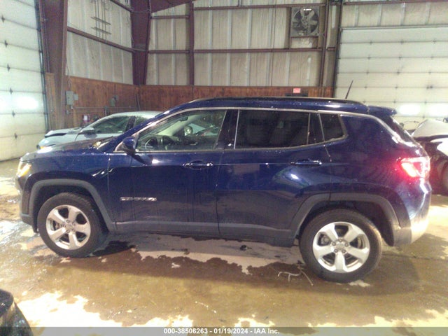Jeep Compass Latitude 4x4 2018 3C4NJDBB9JT179460 Image 14