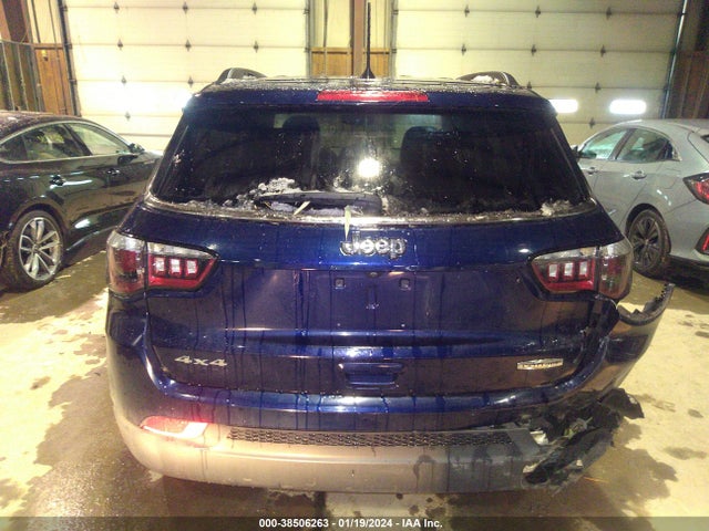 Jeep Compass Latitude 4x4 2018 3C4NJDBB9JT179460 Image 16