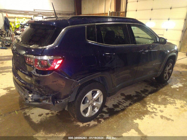 Jeep Compass Latitude 4x4 2018 3C4NJDBB9JT179460 Image 4