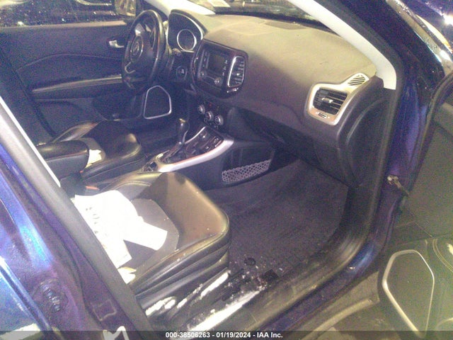 Jeep Compass Latitude 4x4 2018 3C4NJDBB9JT179460 Image 5