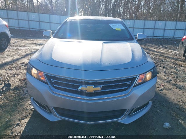Chevrolet IMPALA 1LT 2018 2G1105S38J9120945 Image 12