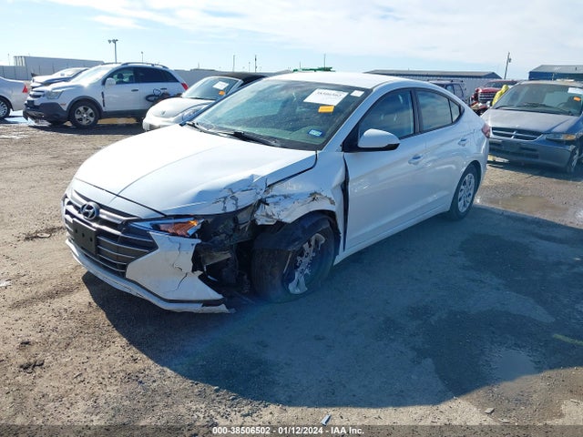 Hyundai ELANTRA SE 2020 5NPD74LF0LH500493 Image 2