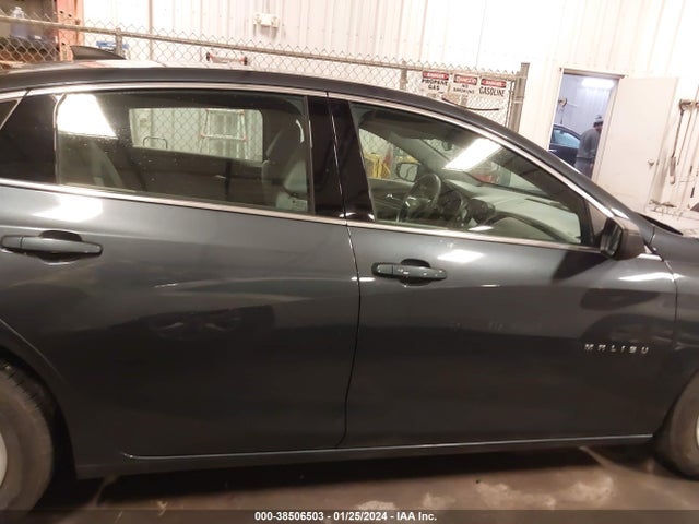 Chevrolet Malibu 1fl 2019 1G1ZC5ST9KF153245 Image 14