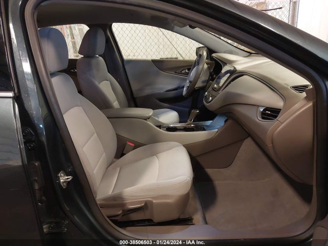 Chevrolet Malibu 1fl 2019 1G1ZC5ST9KF153245 Image 5