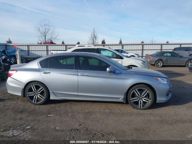 1HGCR3F9XHA038420 Honda Accord Touring V6
