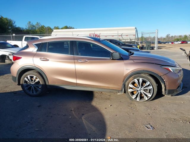 SJKCH5CR2HA016605 Infiniti Qx30 Premium