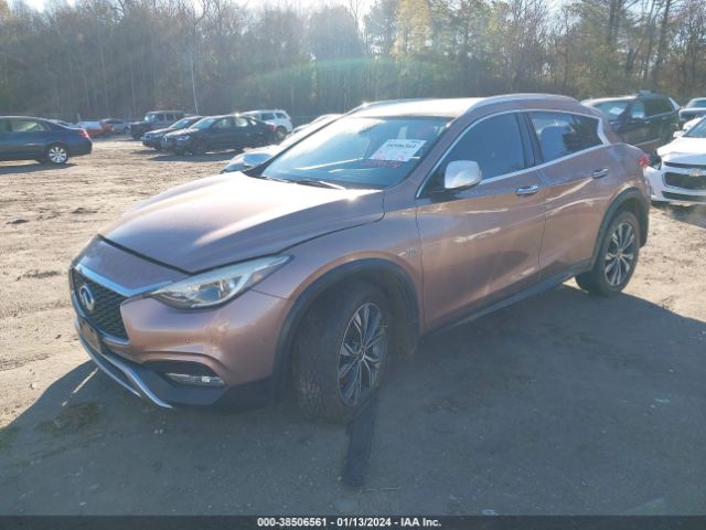 SJKCH5CR2HA016605 Infiniti Qx30 Premium