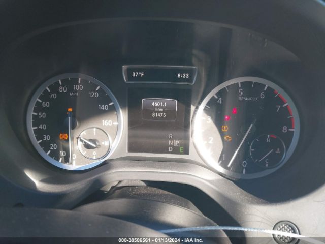SJKCH5CR2HA016605 Infiniti Qx30 Premium