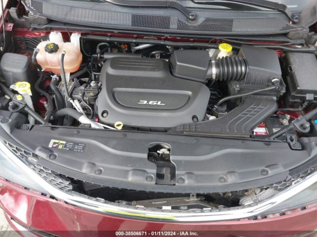 2C4RC1DG3HR610746 Chrysler Pacifica Touring