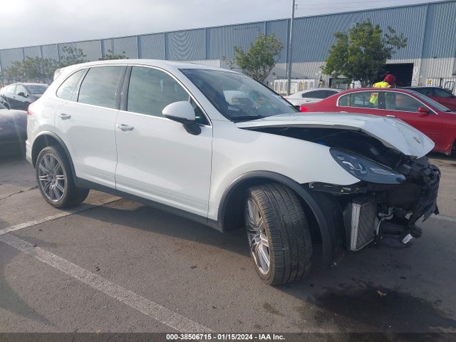 2016 PORSCHE CAYENNE WP1AF2A27GKA40779 Photo 0