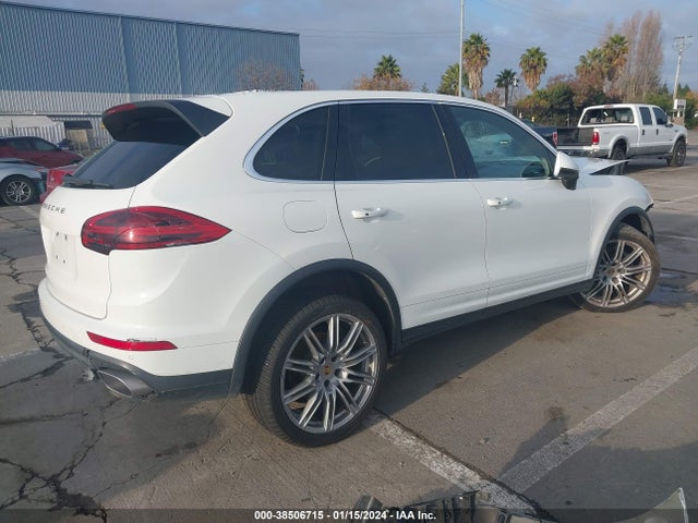 2016 PORSCHE CAYENNE WP1AF2A27GKA40779 Photo 3