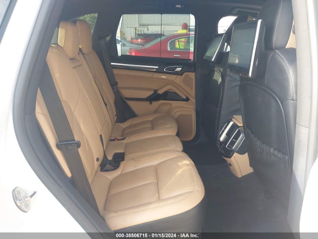 2016 PORSCHE CAYENNE WP1AF2A27GKA40779 Photo 7