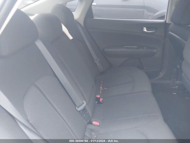5XXGT4L18JG202621 KIA Optima Lx Turbo