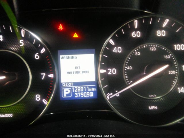 JN8AY2NC8JX500268 Nissan Armada Sl