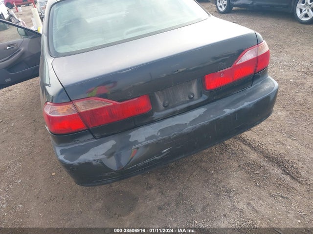 2000 HONDA ACCORD 2.3 EX VIN: JHMCG5566YC033533