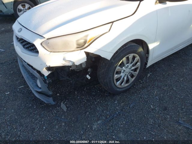 3KPF24AD7KE097396 KIA FORTE FE