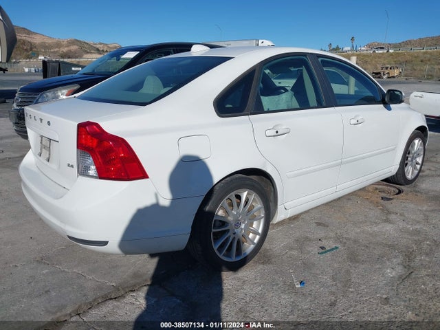 2010 VOLVO S40 2.4I VIN: YV1390MS1A2509903