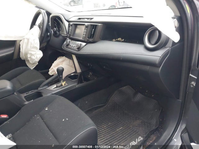 2018 TOYOTA RAV4 HYBRID XLE VIN: JTMRJREV3JD232096