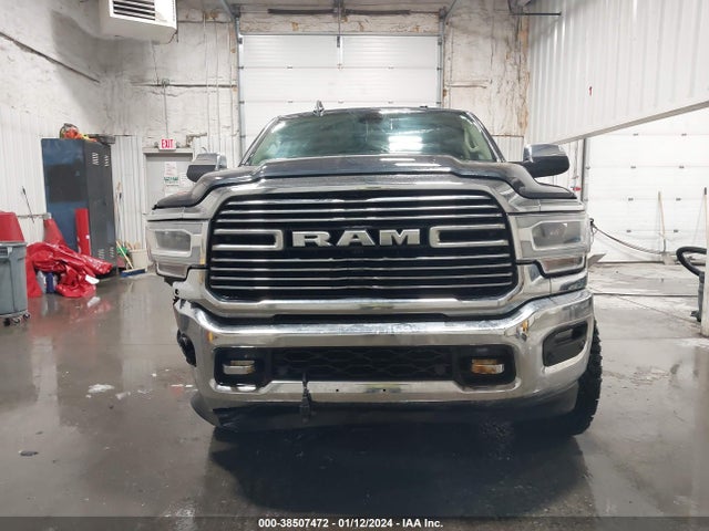 3C6UR5NL6KG607081 RAM 2500 Laramie Mega Cab 4x4 6'4 Box
