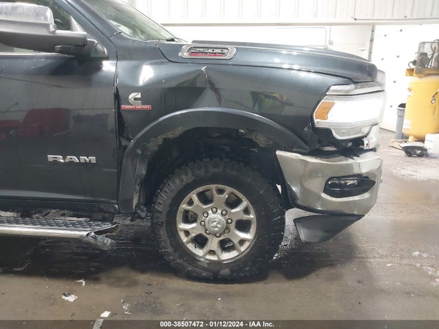 3C6UR5NL6KG607081 RAM 2500 Laramie Mega Cab 4x4 6'4 Box
