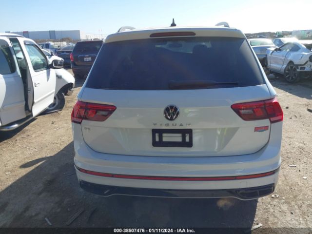 3VVCB7AX0PM138027 Volkswagen Tiguan 2.0t Se R-line Black