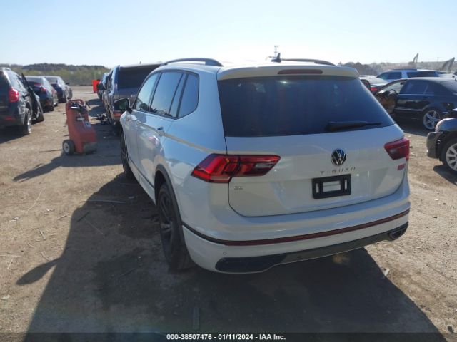3VVCB7AX0PM138027 Volkswagen Tiguan 2.0t Se R-line Black