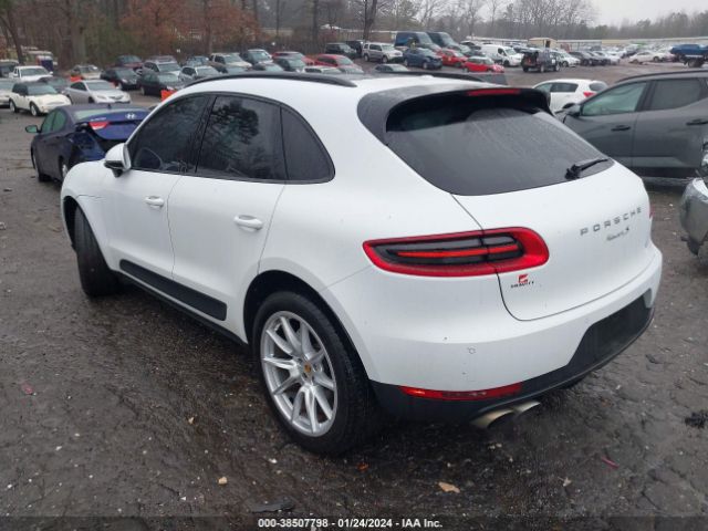 2018 PORSCHE MACAN WP1AB2A53JLB32074 Photo 2