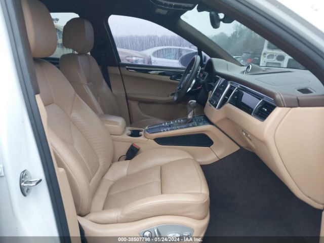 2018 PORSCHE MACAN WP1AB2A53JLB32074 Photo 4